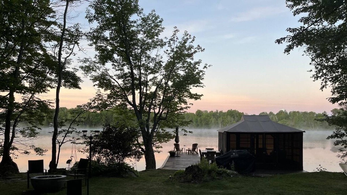 Georgian Bay House | Muskoka 3 Bedroom Home Away From Home +1 bed 1 Bath -full Apartment Included