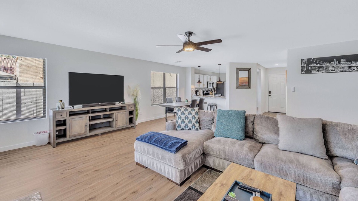 Mirador Estates House | MUST SEE! Large 3-Bedroom Home in Downtown Gilbert