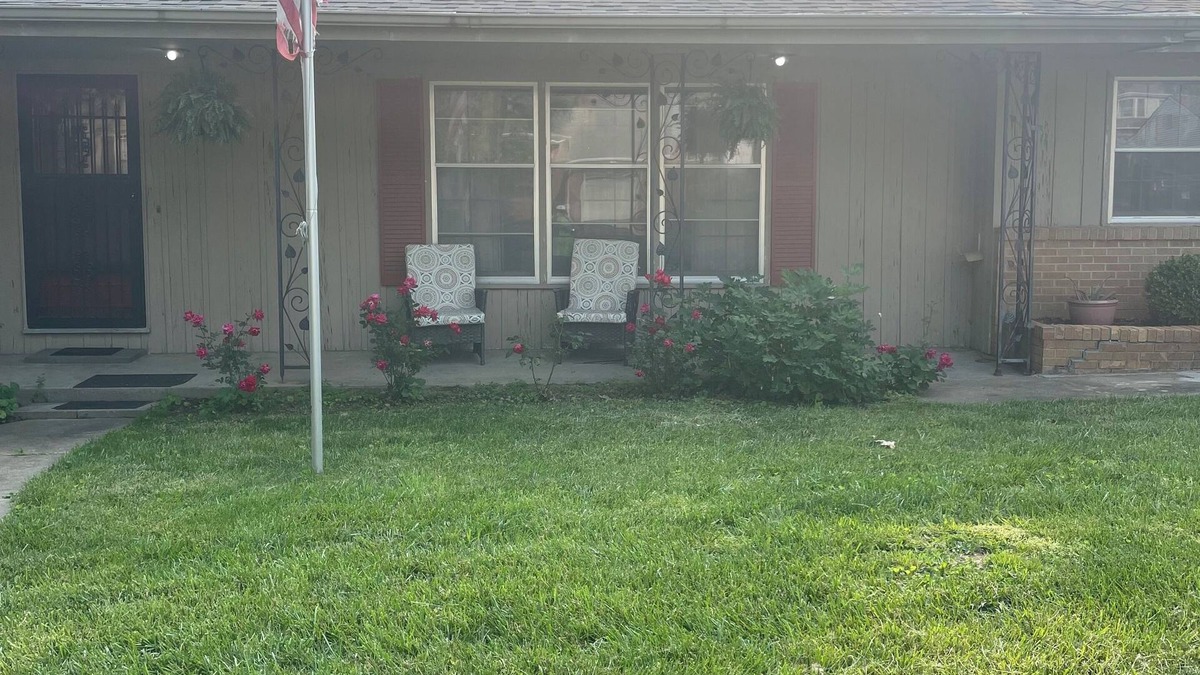 St. Joseph House | My Fairleighdy is a 3-bedroom house, perfectly located in historic Saint Joseph.