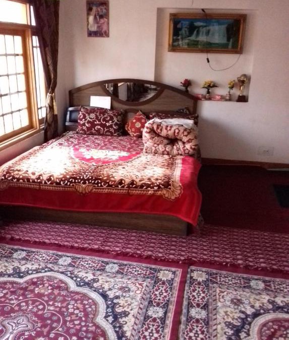 Srinagar House | MY Guest House