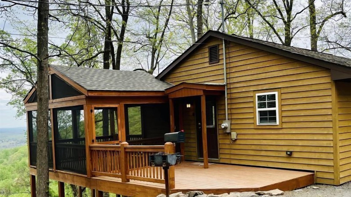 Stanardsville Cabin | My Lakeview | 2 Bed, 1 Bath