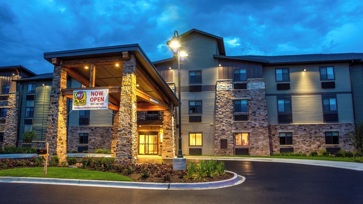 North Aurora Hotel | My Place Hotels - Chicago West/North Aurora, IL