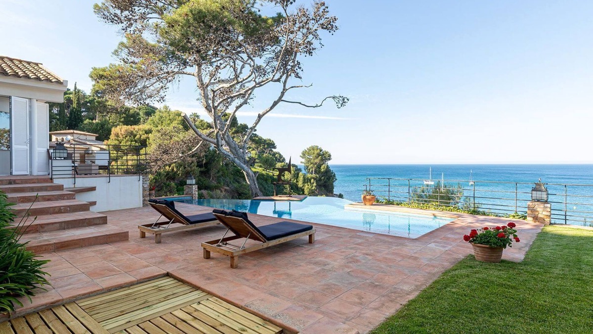 Aiguablava Villa | My Rental Homes | Villa Bellalta with sea view and infinity pool