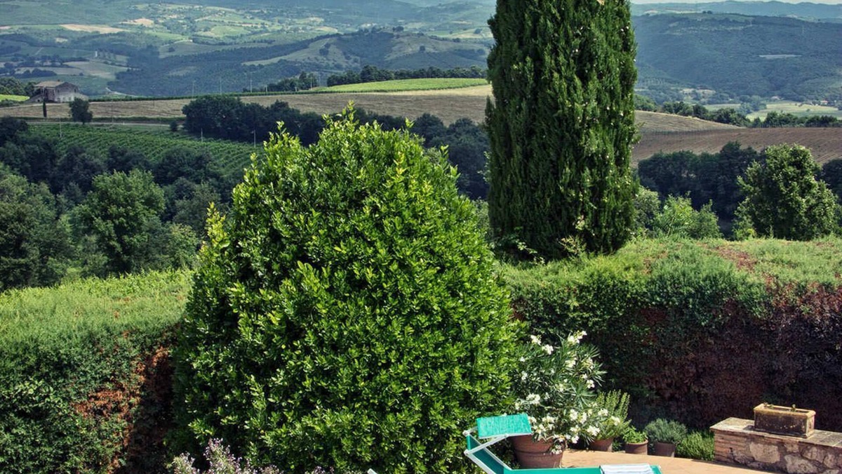 Corbara Villa | My Rental Homes - Villa Selvamica in Umbria with private pool wifi air conditioning 6 bedrooms sleep