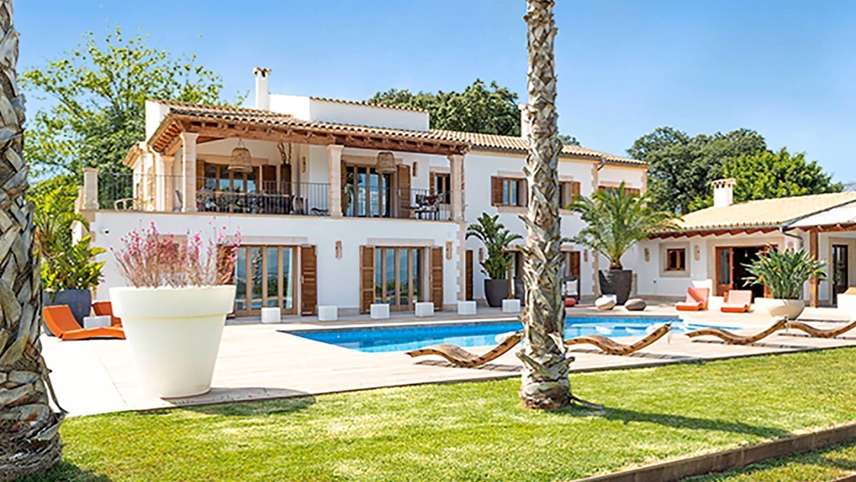 Moscari Villa | My Rental Homes - Villa Sofia with private pool and tennis court