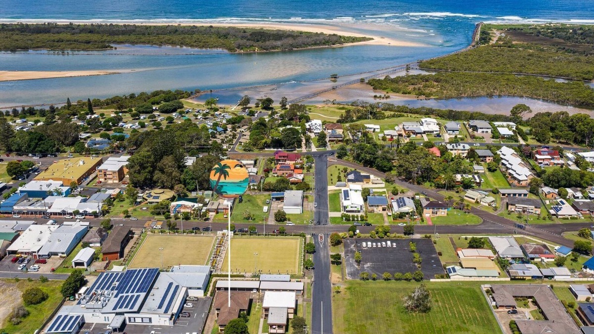 Urunga Apartment | Myee Court - 500 meters to Urunga Sea Lido