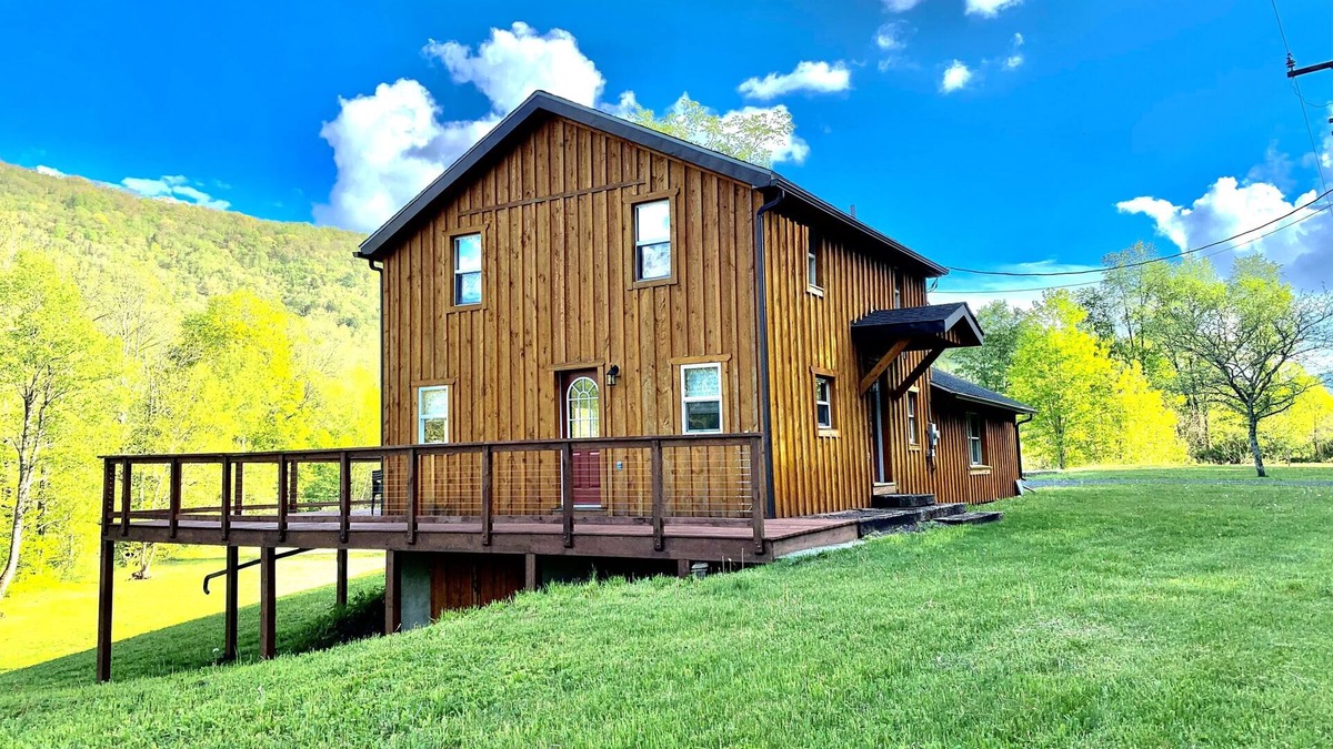 Hillsgrove Cabin | Myers retreat