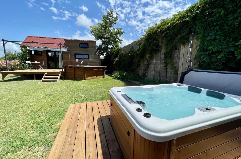 Aigues-Mortes Ski Chalet | myinsolite - Tiny-house, jacuzzi, brasero, piscine
