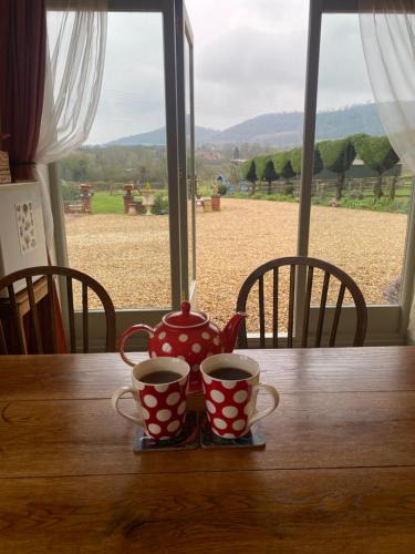 Castlemorton Apartment | Myrtleberry Studio BnB