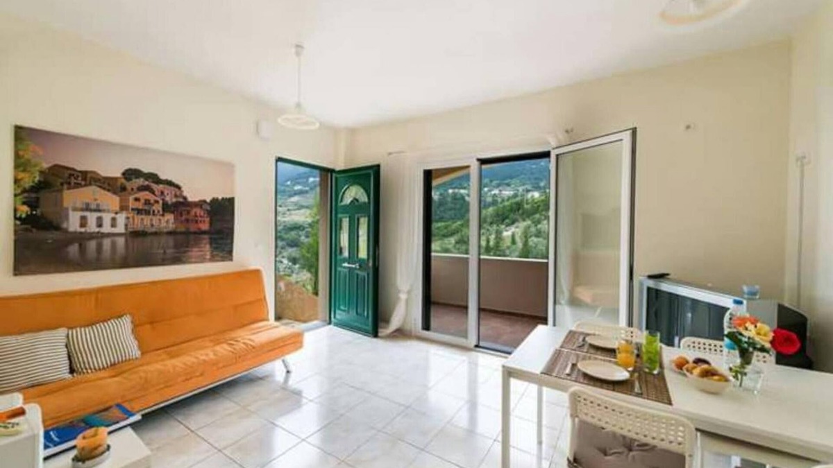 Dhrakata Apartment | Myrtos Cottages Polimnia