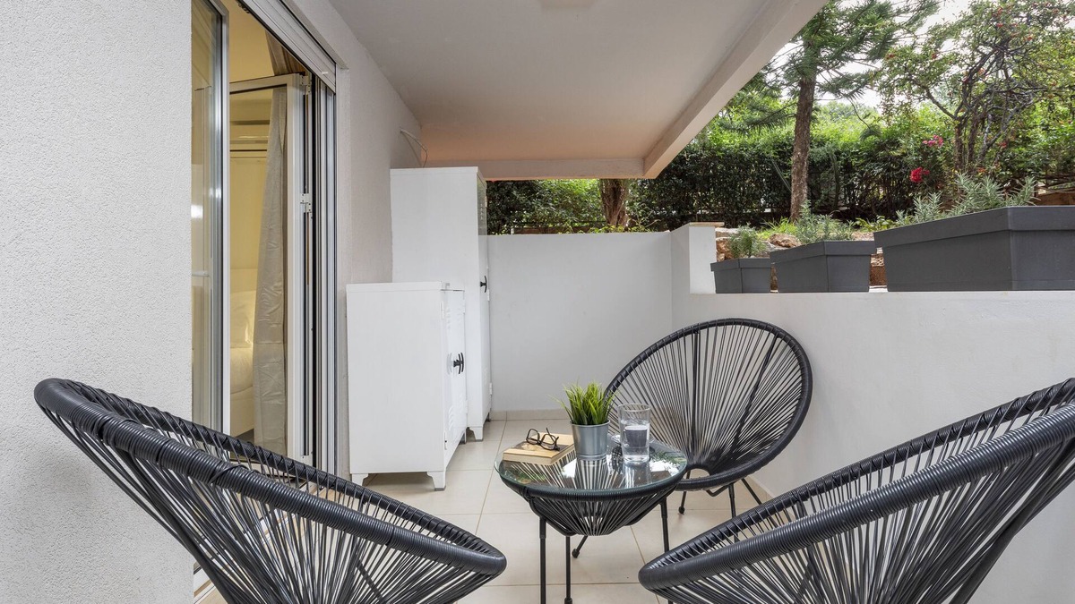Vouliagmeni Apartment | Mystique One Bedroom Apartment by BluPine