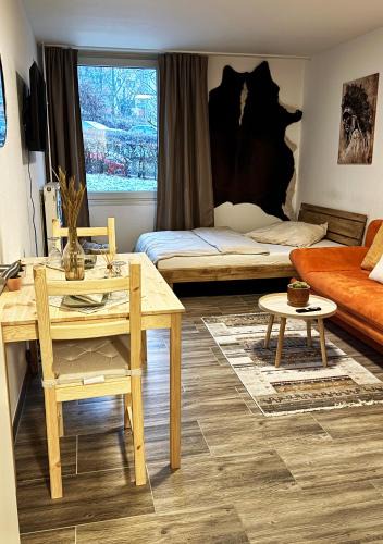 Am Homburg Apartment | Nähe Uni Campus inklusive Parkplatz Boho-Suite by Rentigo - Perfekt für einen Aufenthalt in Zentrumnähe!