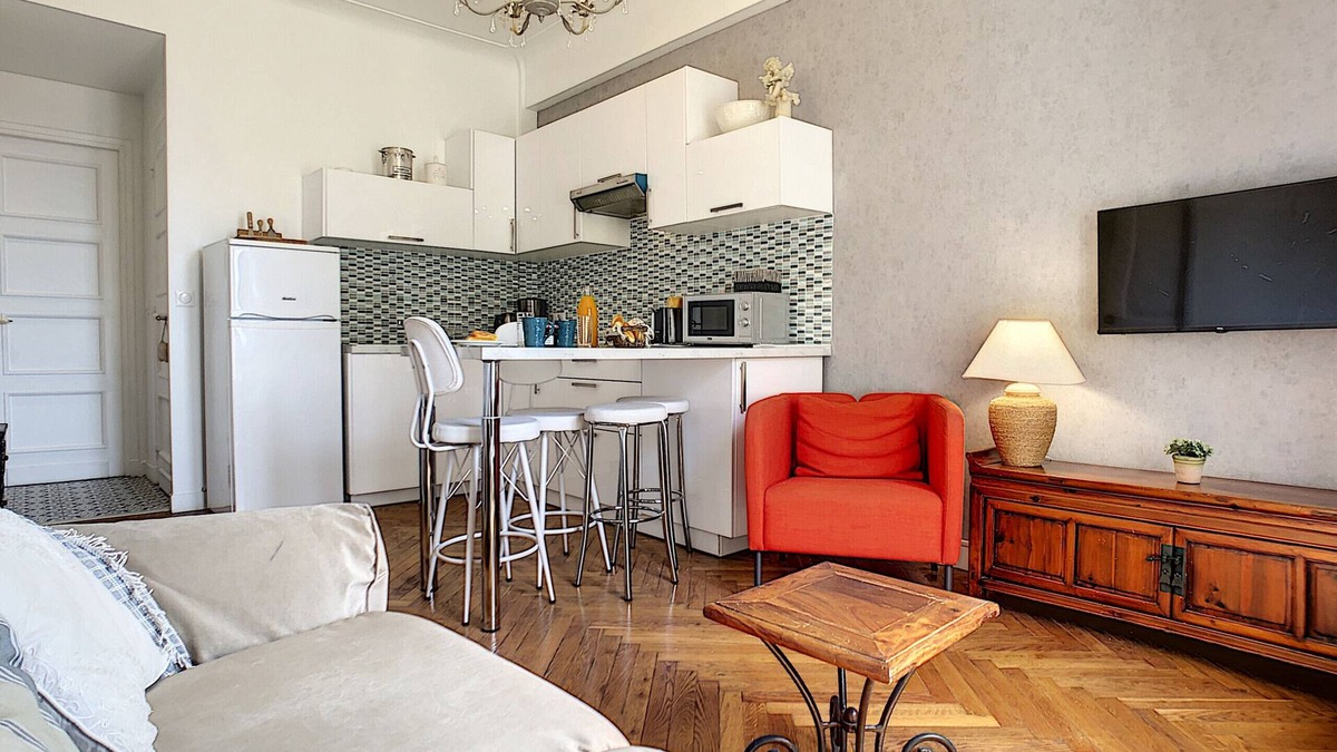 Gambetta Apartment | N&J - HAPPINESS BEACH - Close sea - Top floor