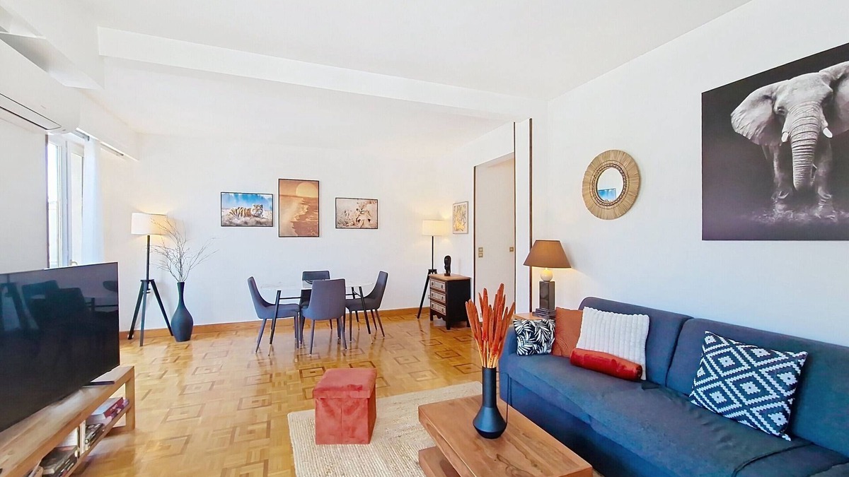 Quartier du Port Apartment | N&J - TROPI AZUR - Terrace - Place du Pin