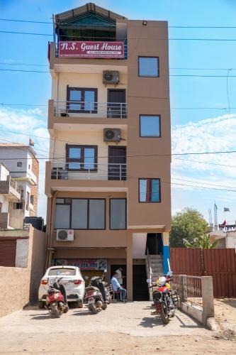 Taj Ganj House | N S GUEST HOUSE