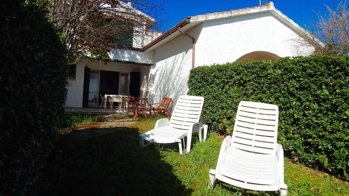 Villaggio Taunus Apartment | N107 - Numana, large three-room apartment with garden and two bathrooms