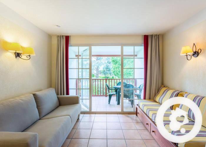 Uhart-Cize Apartment | N111, parc d'arradoy-St Jean Pied de Port