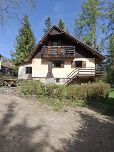 Libnatov House | Na samotě u lesa