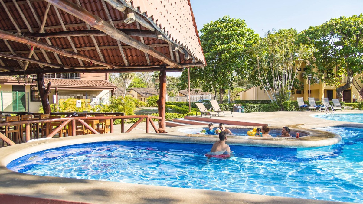 Coco Hotel | Nacazcol - Playas del Coco