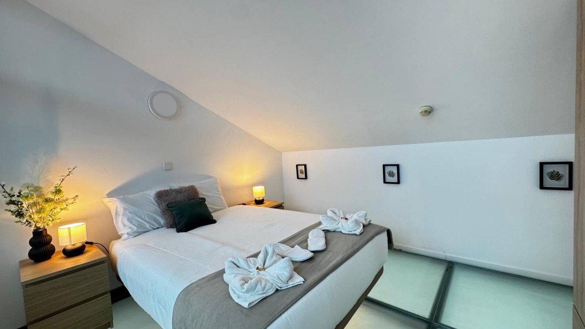 Hortaleza Apartment | Naffah D Duplex 2 bedrooms 1 bathroom