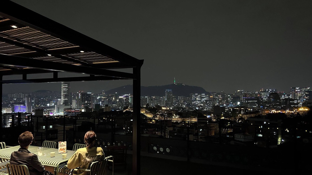 Changsin-dong House | Naksan Balcony