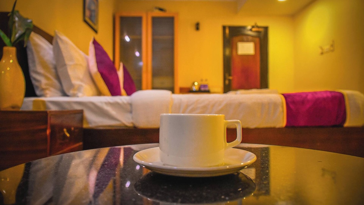 Perambur Purasavakam Hotel | Naksha Tree Hotels - Mogappair