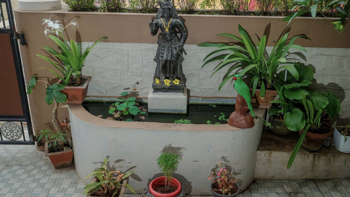 Thiruvananthapuram Bed & Breakfast | "NALINAM HOME STAY" with Bed & Breakfast , Near to Sri Padmanabha Swamy Temple.