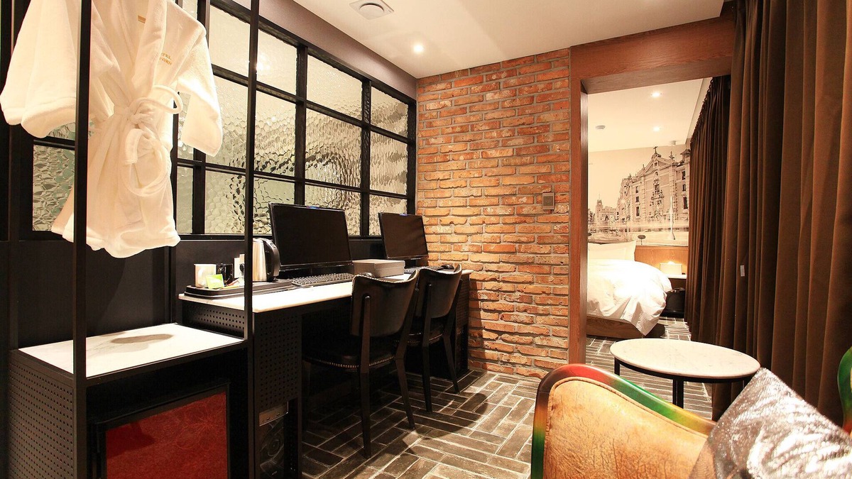 Namyangju Hotel | Namyangju California