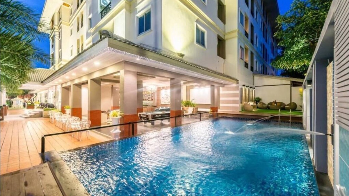 Bang Sao Thong Hotel | Napheera Royal Tel