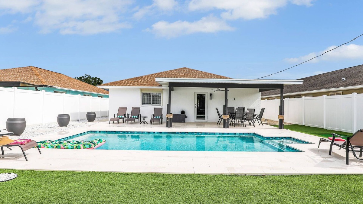 Naples Park House | Naples Retreat w/Private Pool – 5 Min to Vanderbilt Beach & Mercato