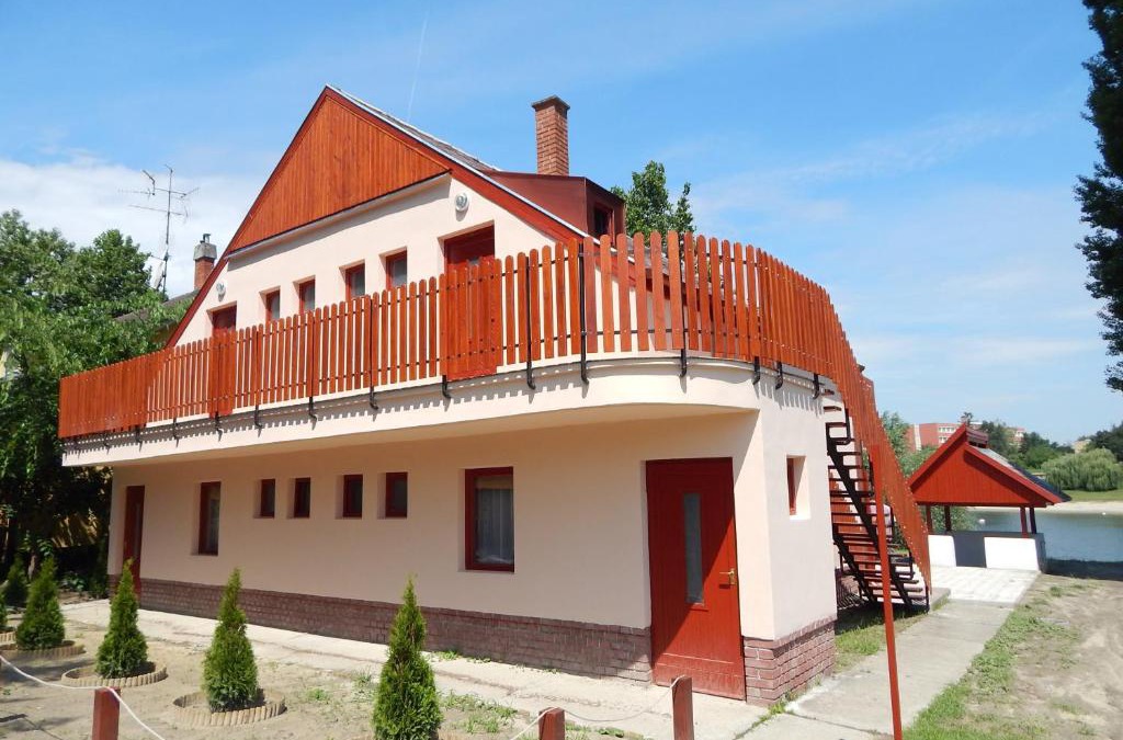 Baja Apartment | Napsugár Apartman