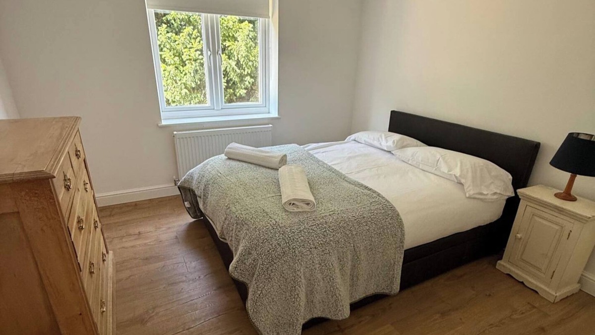 Napton-on-the-Hill House | Napton on the Hill - Sleeps upto 7 & Pet Friendly
