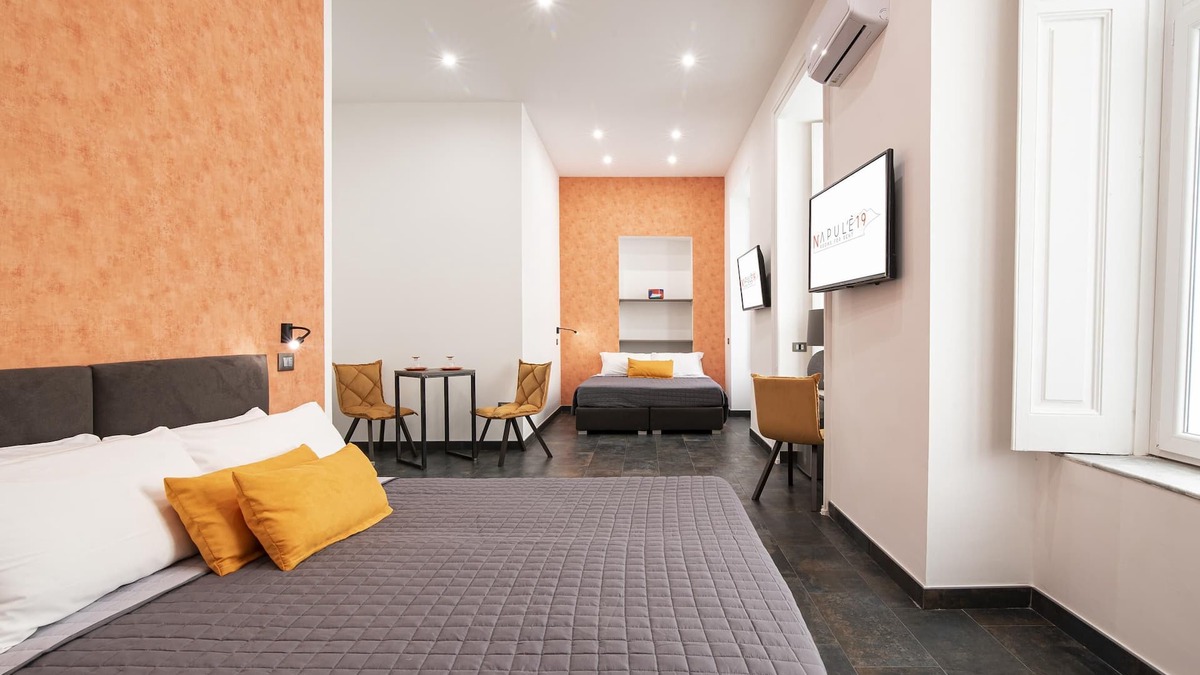 Chiaia Apartment | Napul'è 19