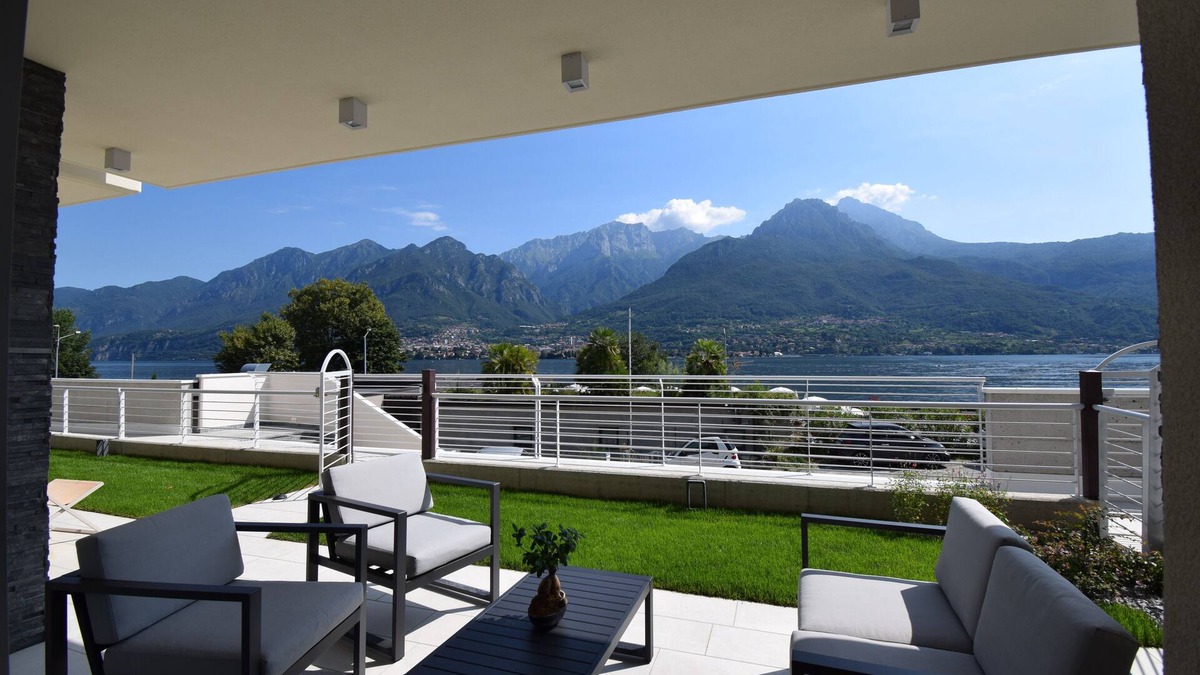 Oliveto Lario Apartment | Narciso Apartment - Bellagio Wild Flowers