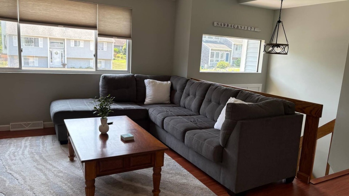 Bonnet Shores House | Narragansett, Bonnet Shores - Walk to the beach!