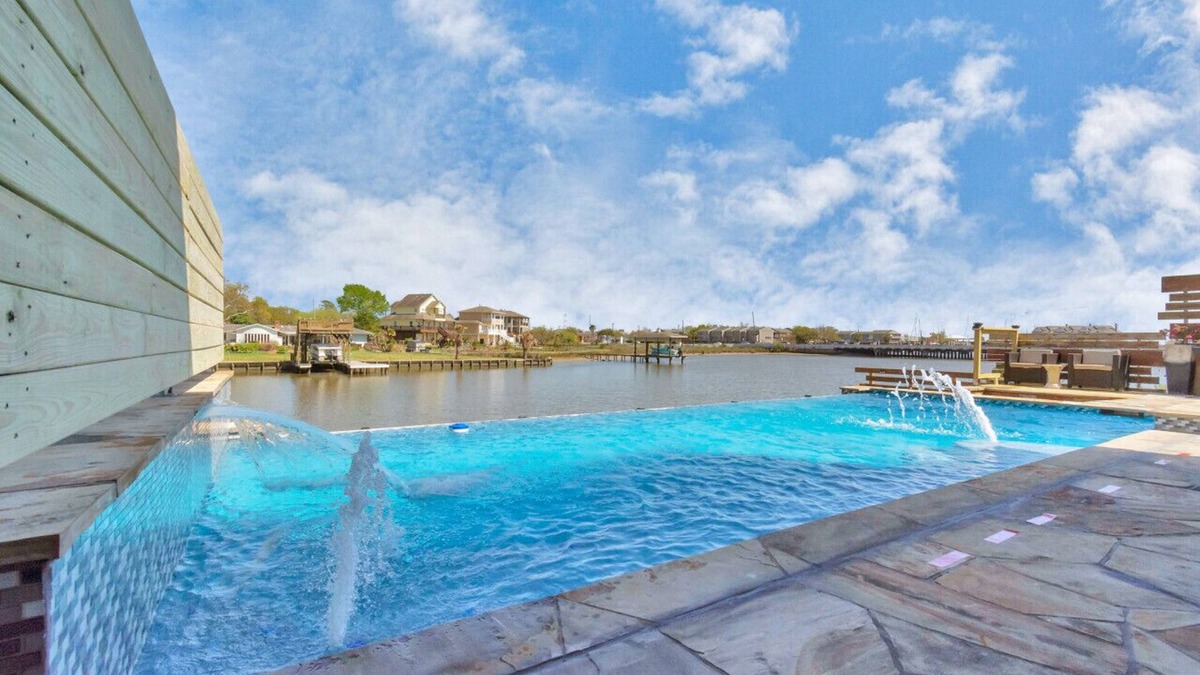 El Lago Villa | NASA-Waterfont-HeatedPool, KingBd, Jacuzzi, GmRm