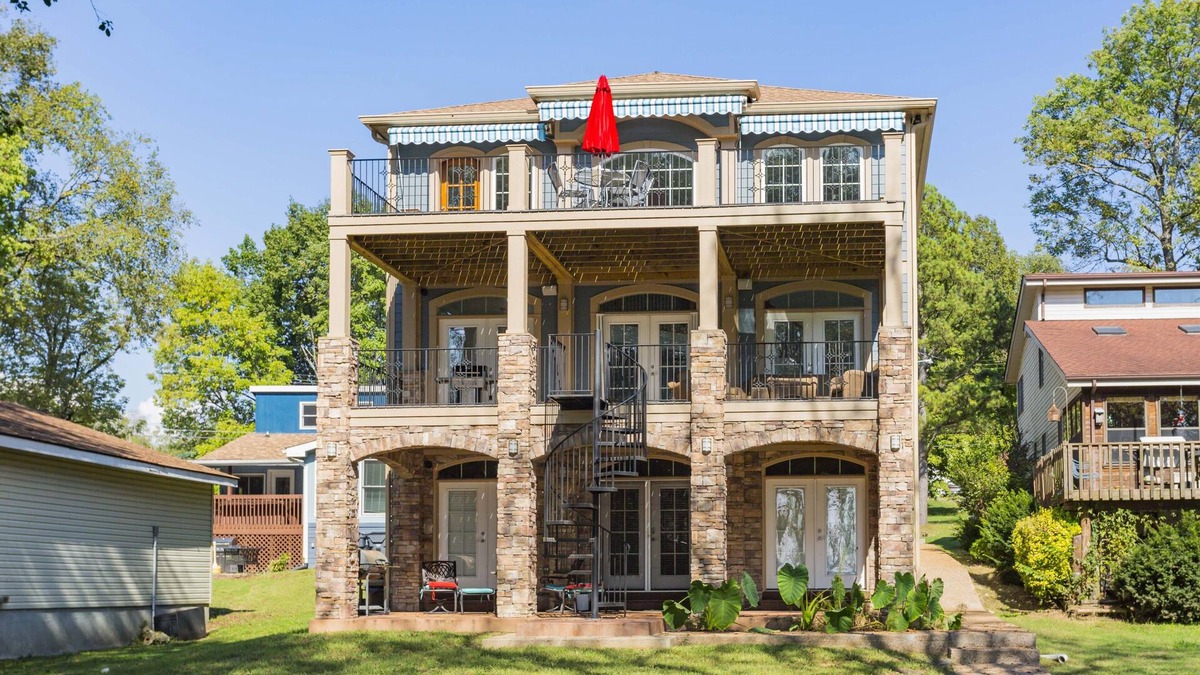 Mount Juliet House | Nashville Old Hickory Lake Home