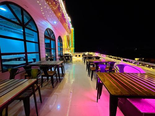 Varanasi Hotel | Nath Palace