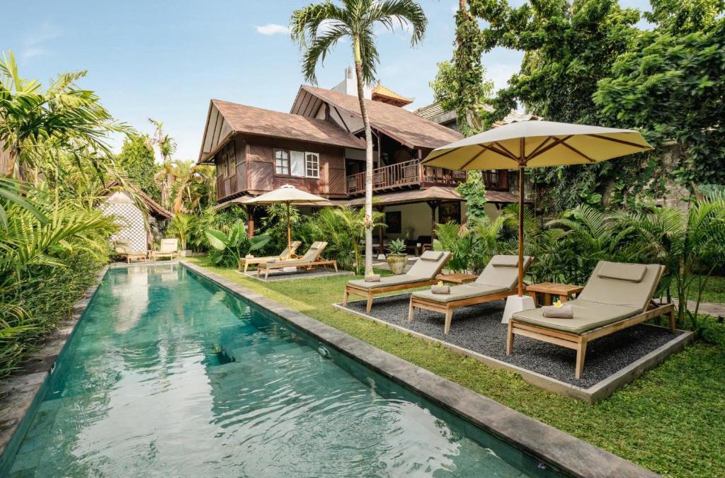 North Legian Villa | Nativ Living Villa Legian 6BR Villa 16px Big Group Walk to 66 Beach