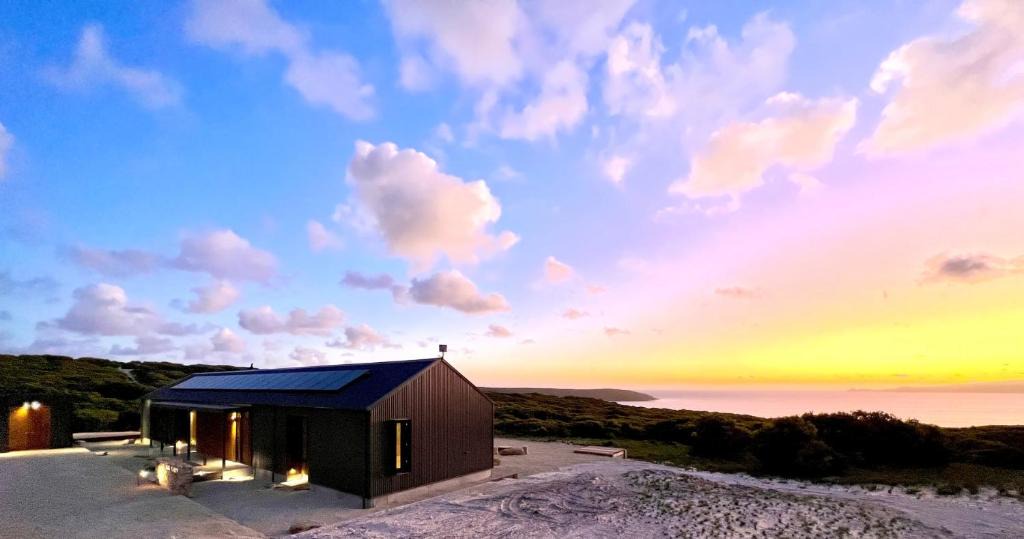 Bremer Bay House | Native Dog Cabin