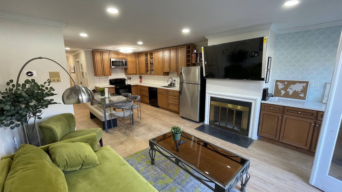 Southwest House | Nats Park & Audi Field Home with Free Parking