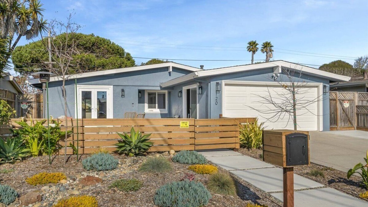 Westside Santa Cruz House | Natural Bridges/West Cliff Drive+EV Charging+Gorgeous Remodel