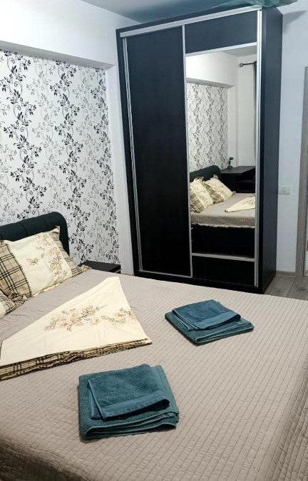 Constanta Apartment | Natural House