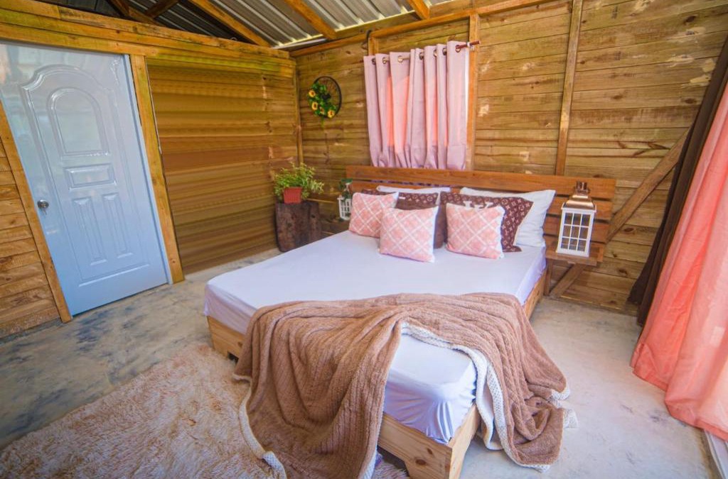 La Colorada Cabin | Natural Retreat with Jacuzzi and Stunning Views in Vista al Valle