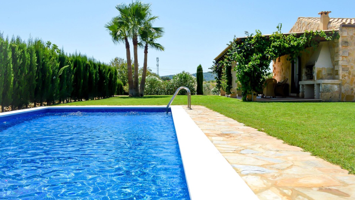 Manacor House | Natural stone finca with pool and sun terrace in Son Carrio