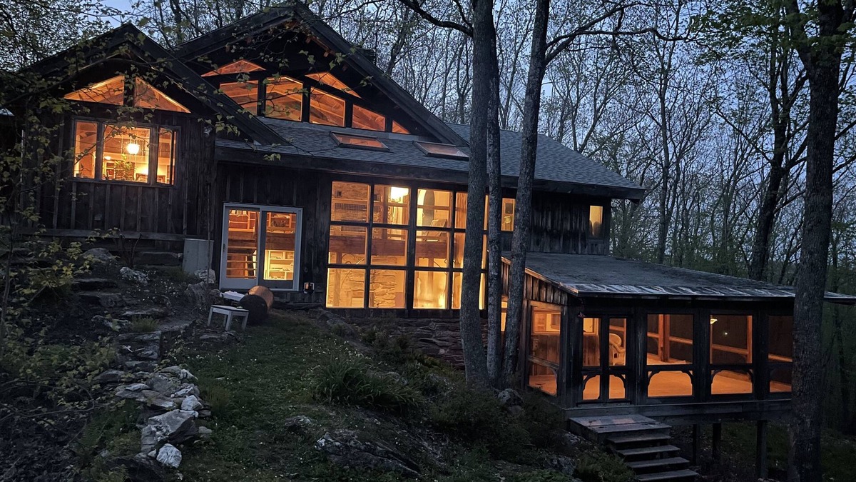 Bowdoin House | Nature Abounds - Wonderful Year Round Retreat - Adventure Awaits