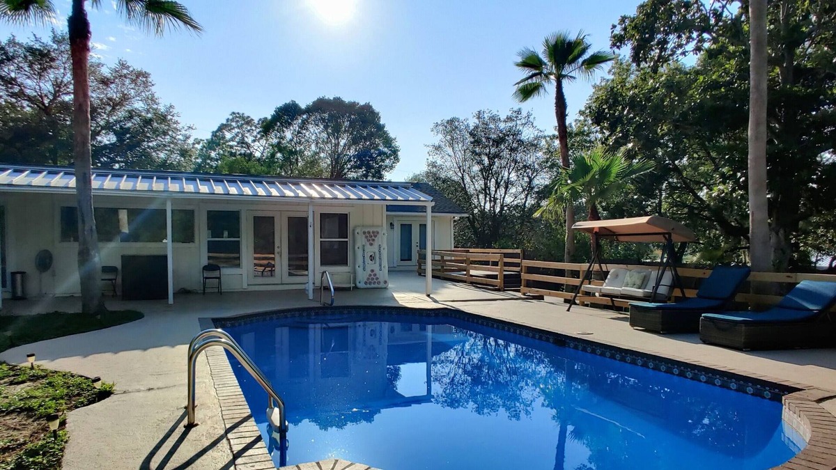 Citrus County House | Nature Coast's Gem. Private Pool Home Pet friendly!