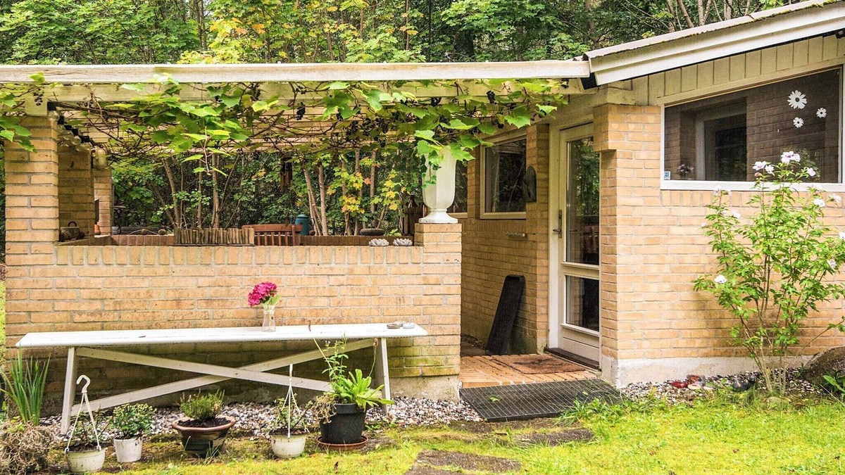 Ans House | Nature Cottage with Terrace by Gudena