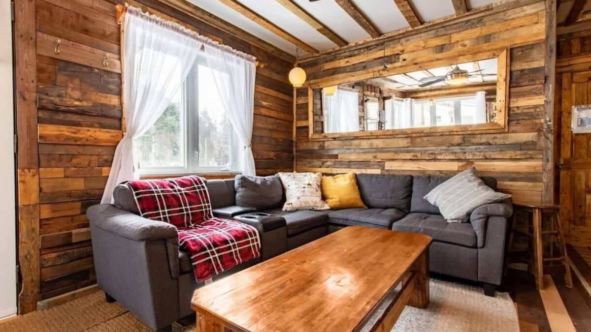 Notre-Dame-de-Lourdes Ski Chalet | Nature Escape & Comfort - Chalet Le Mignon