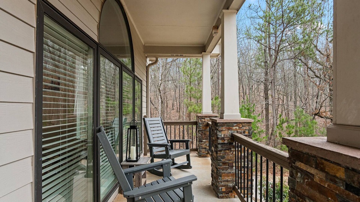 Rockdale County House | Nature Lover’s Haven- Lake, Fire Pit and Play Area